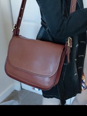 VINTAGE COACH NYC MADE 1996 PATRICIA LEGACY
